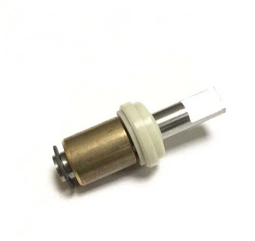 Шток (вал) ножа хлебопечки, для Moulinex, в сборе. Общая длина 47мм, сальник 19мм, втулка 14мм. Шток (вал) ножа хлебопечки, для Moulinex, в сборе