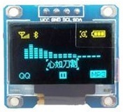 В OLED (Organic Light-Emitting Diode) дисплеях используется технология, в которой светодиоды сами излучают свет без дополнительного подсвечивания, как, например в LCD дисплеях. Дисплей OLED состоит из тонкой многослойной органической пленки, помещенной между анодом и катодом.  Качество отображения информации, дешевизна и идеальные углы обзора OLED дисплея делают его лидером среди дисплеев.
Особенности OLED L2C дисплея:
Не требуется подсветка дисплея.
Высокое разрешение: 128 * 64 пикселей.
Угол обзора: больше 160 градусов.
Графический OLED-дисплей имеет черную поверхность и яркий цвет графики, хорошее качество изображения, широкие углы обзора. Отсутствие подсветки делает его тоньше и легче.
OLED дисплей с размером экрана 0,96″ и разрешением 128*64 точек для подключения к платам семейства Arduino. 
Подключение:  I2C. 
GND: мощность заземления
VCC: мощность + (DC 3,3 ~ 5 v)
SCL: линия часов
SDA: линия передачи данных OLED дисплей 0,96 дюйма 128 * 64, желтый + синий